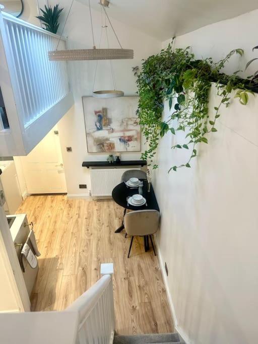Cosy Stylish Studio Apartment Trowbridge Zewnętrze zdjęcie